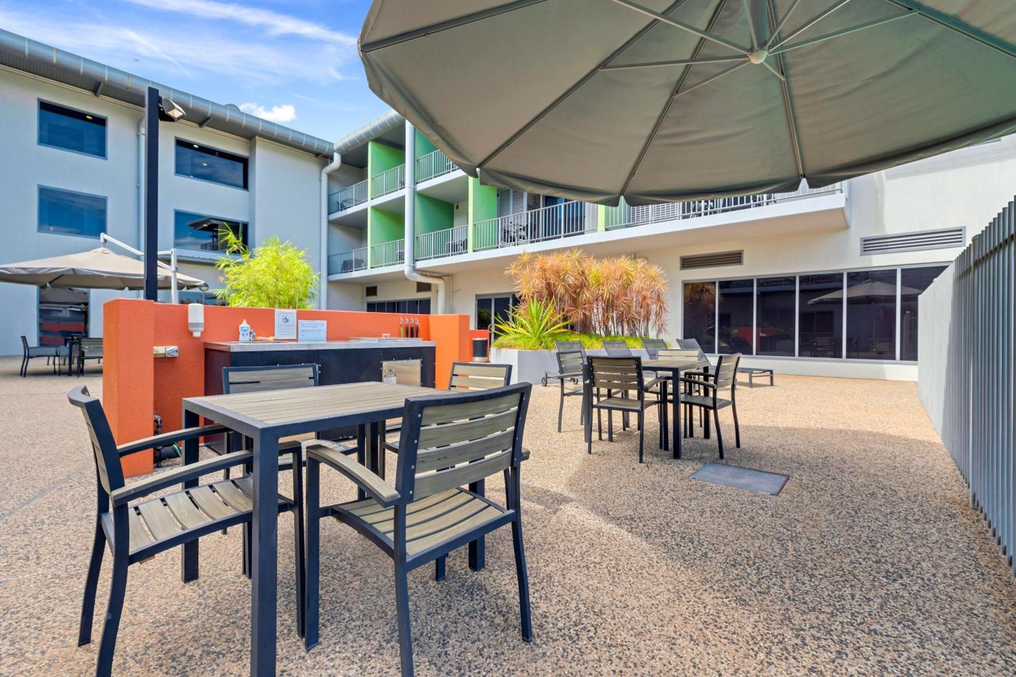 Hudson Berrimah Aparthotel Darwin Buitenkant foto