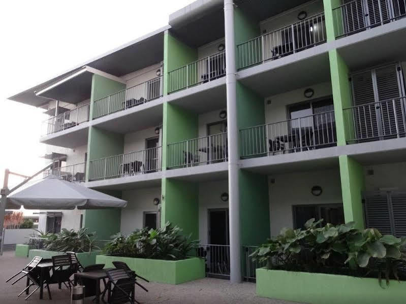 Hudson Berrimah Aparthotel Darwin Buitenkant foto